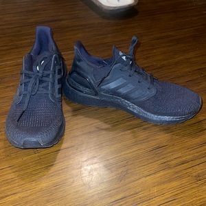 Adidas Ultra Boost size 9 mens. Worn once